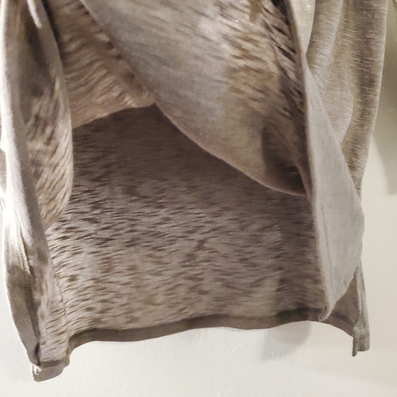 🔥SALE🔥 Active Womens Gray Multi."Relax" Longsleeve Shirt - Picture 5 of 9